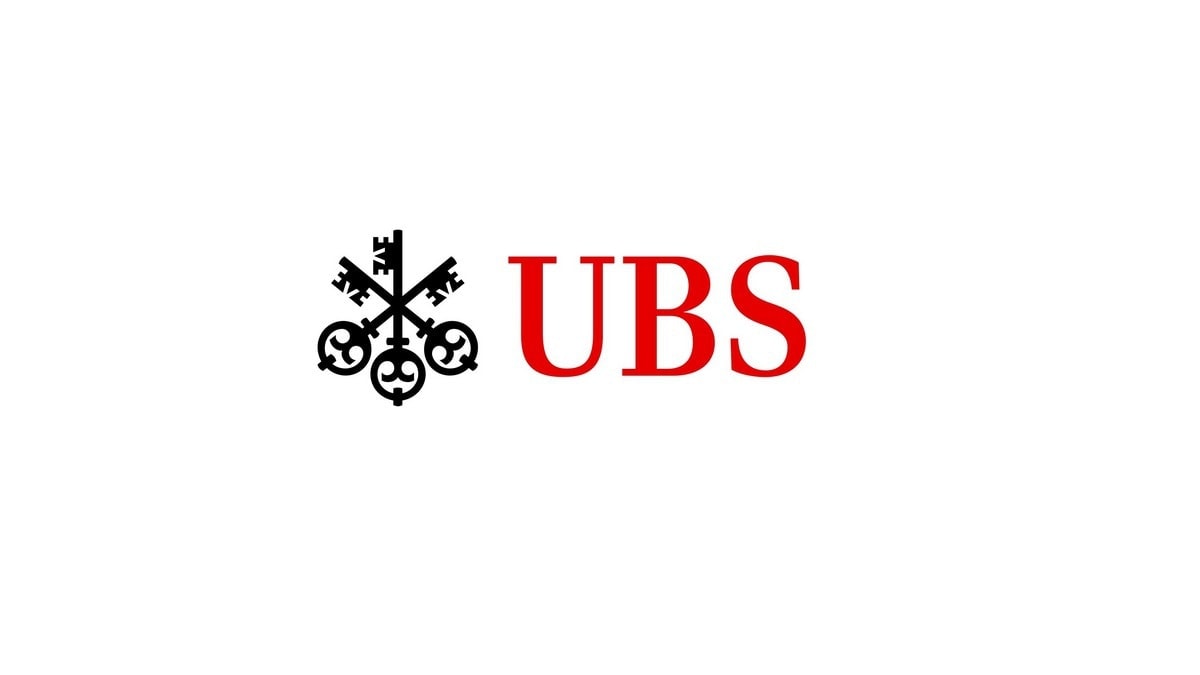 Marketing Mix Of UBS - UBS Marketing Mix and 4 Ps