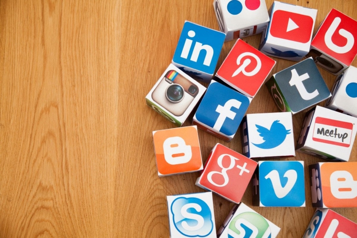 7 Negative Effects Of Social Media What Are The Negative Effects Of 