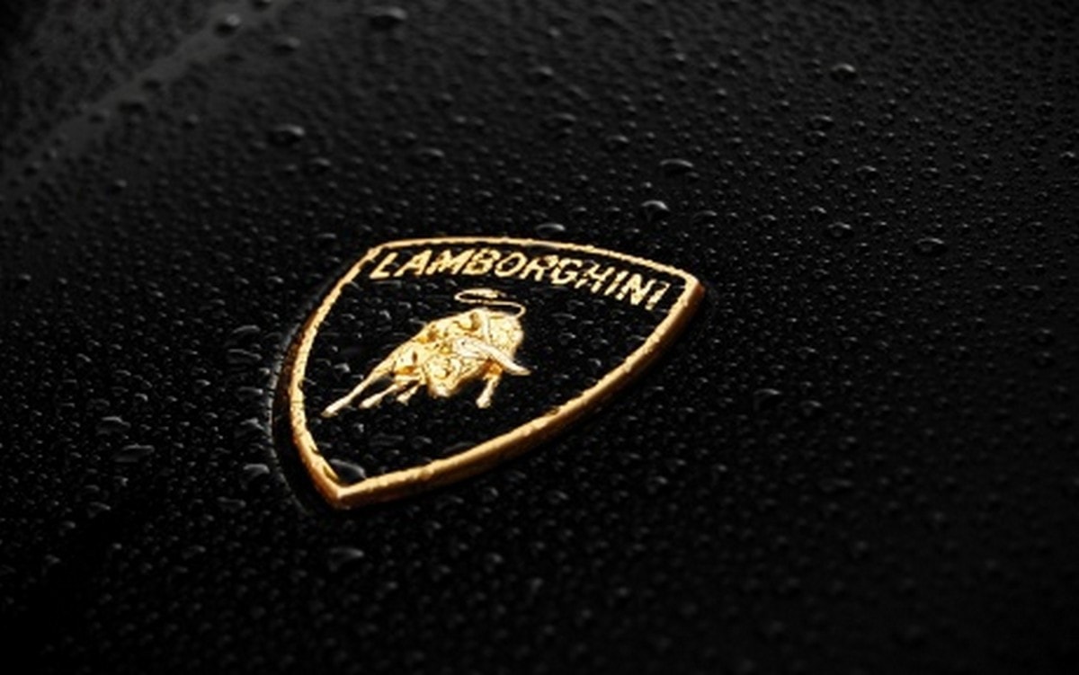 SWOT analysis of Lamborghini - 3