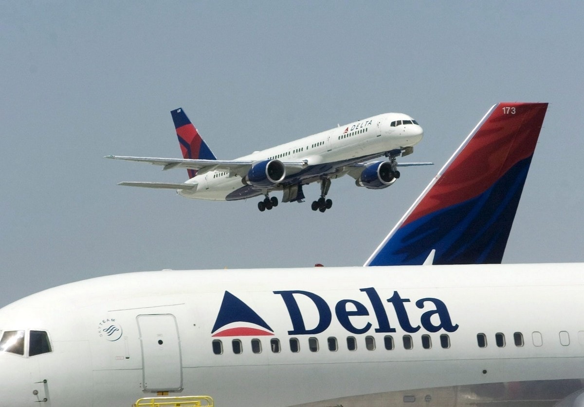Swot Analysis of Delta Airlines